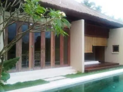 Puri Rasa Villas And 4*