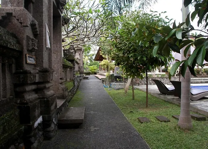 Puri Rasa Villas And Ferienpark 4*