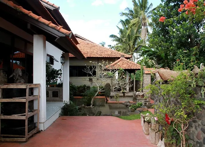 Puri Rasa Villas And 4*